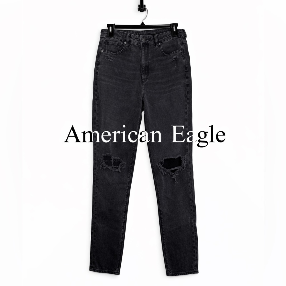 American Eagle Outfitters mom Jeans